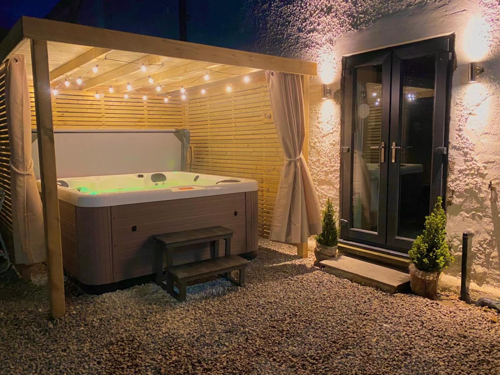 Spa Garden Cottage - Upper Hopton Mirfield Exterior photo